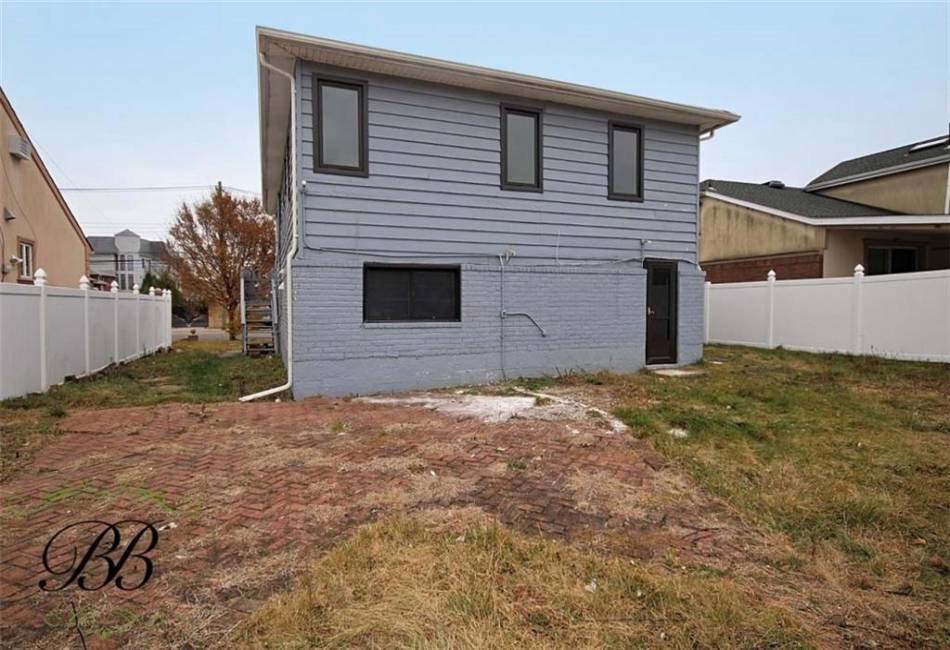 2446 66th Street, Brooklyn, New York 11234, 4 Bedrooms Bedrooms, ,3 BathroomsBathrooms,Residential,For Sale,66th,490970