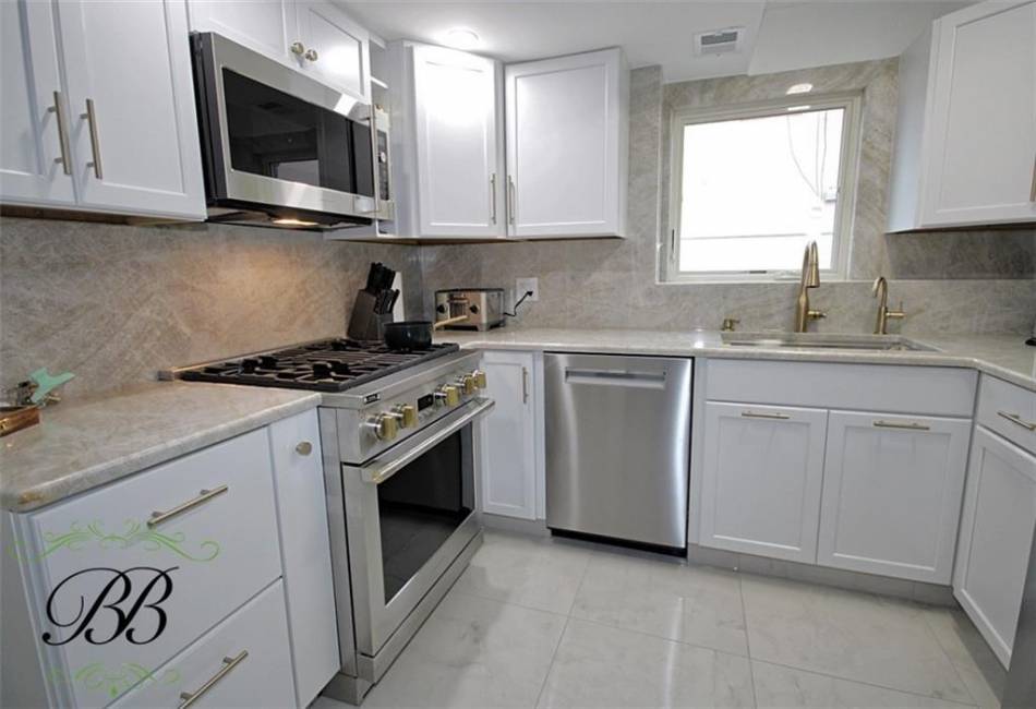 2446 66th Street, Brooklyn, New York 11234, 4 Bedrooms Bedrooms, ,3 BathroomsBathrooms,Residential,For Sale,66th,490970