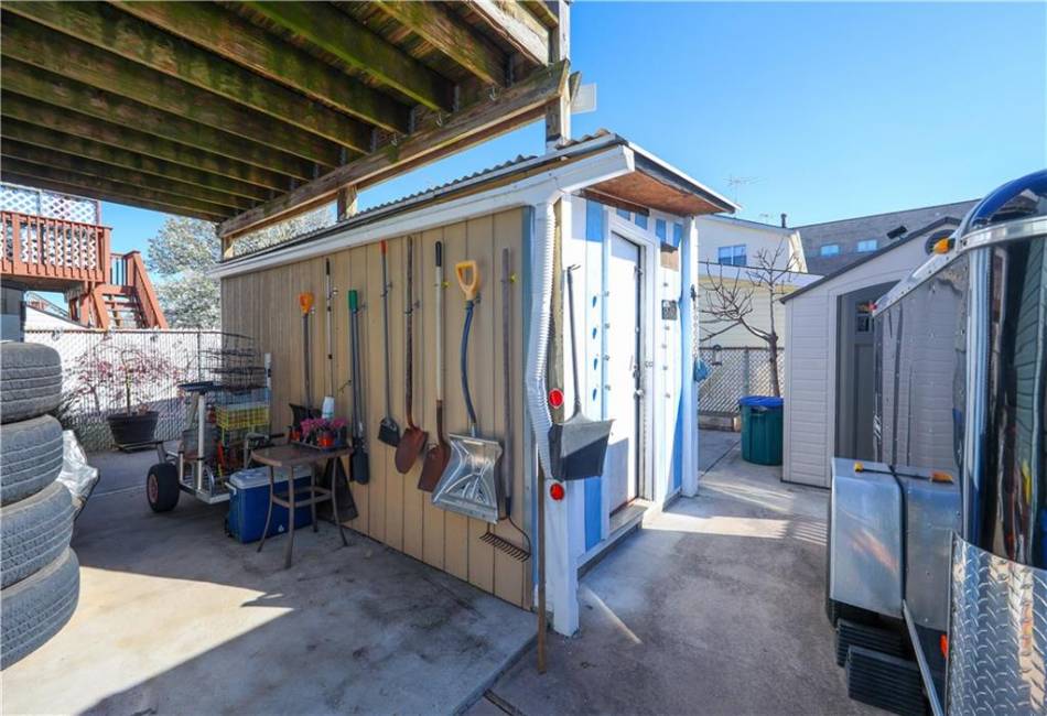 268 Ada Drive, Staten Island, New York 10314, ,4 BathroomsBathrooms,Residential,For Sale,Ada,490971