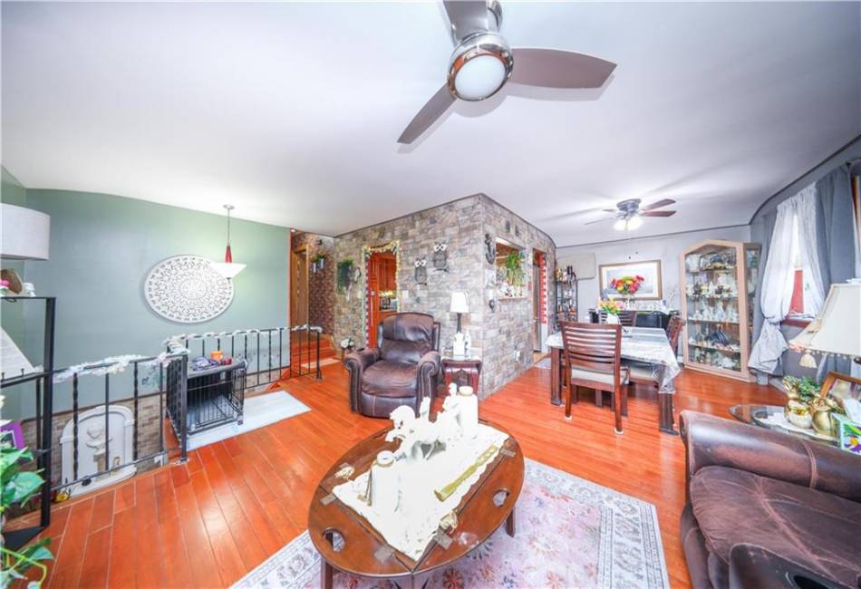 268 Ada Drive, Staten Island, New York 10314, ,4 BathroomsBathrooms,Residential,For Sale,Ada,490971
