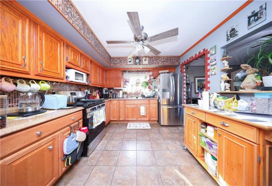 268 Ada Drive, Staten Island, New York 10314, ,4 BathroomsBathrooms,Residential,For Sale,Ada,490971