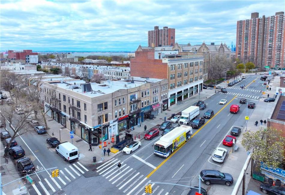 6754 4th Avenue, Brooklyn, New York 11220, ,Mixed Use,For Sale,4th,490845