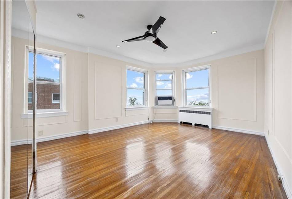 8701 Shore Road, Brooklyn, New York 11209, 2 Bedrooms Bedrooms, ,2 BathroomsBathrooms,Rental,For Sale,Shore,490975