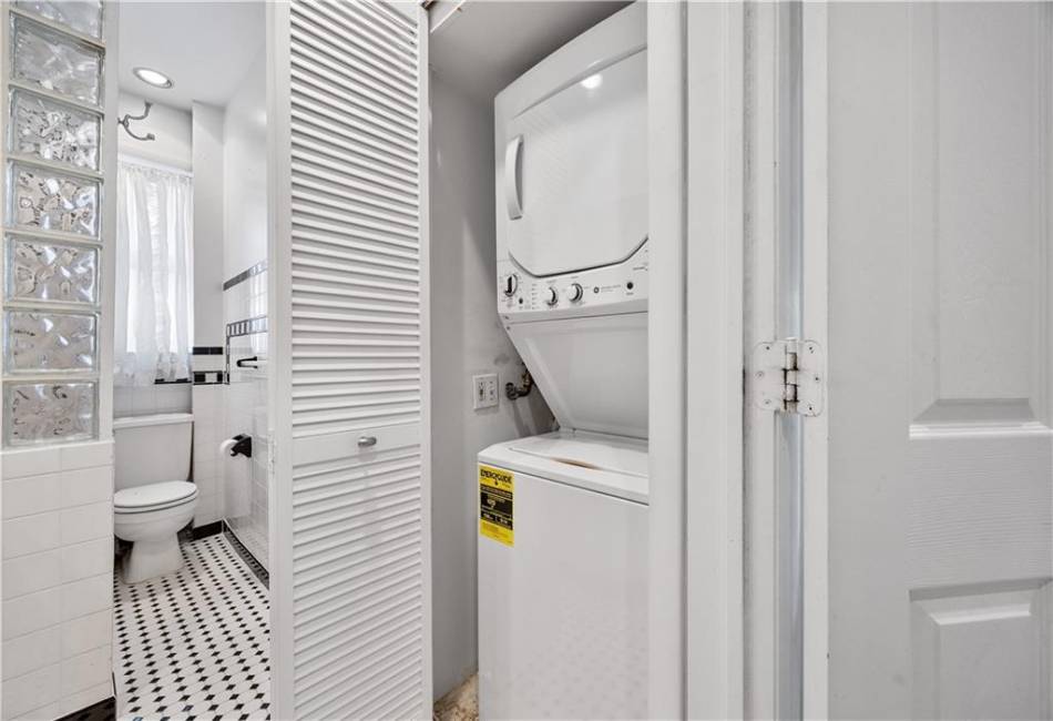8701 Shore Road, Brooklyn, New York 11209, 2 Bedrooms Bedrooms, ,2 BathroomsBathrooms,Rental,For Sale,Shore,490975