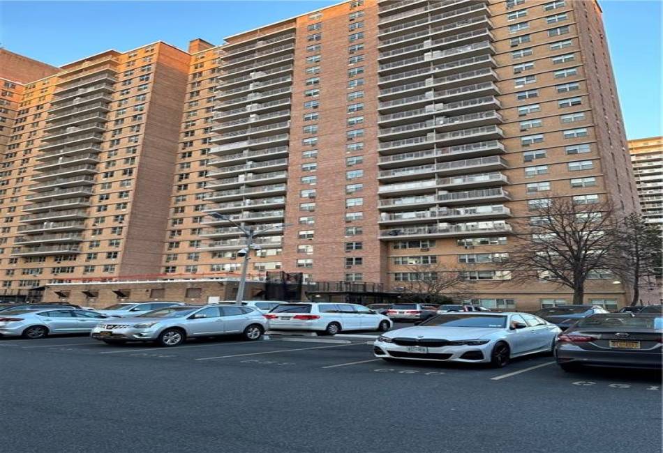 464 Neptune Avenue, Brooklyn, New York 11224, 1 Bedroom Bedrooms, ,1 BathroomBathrooms,Residential,For Sale,Neptune,490973