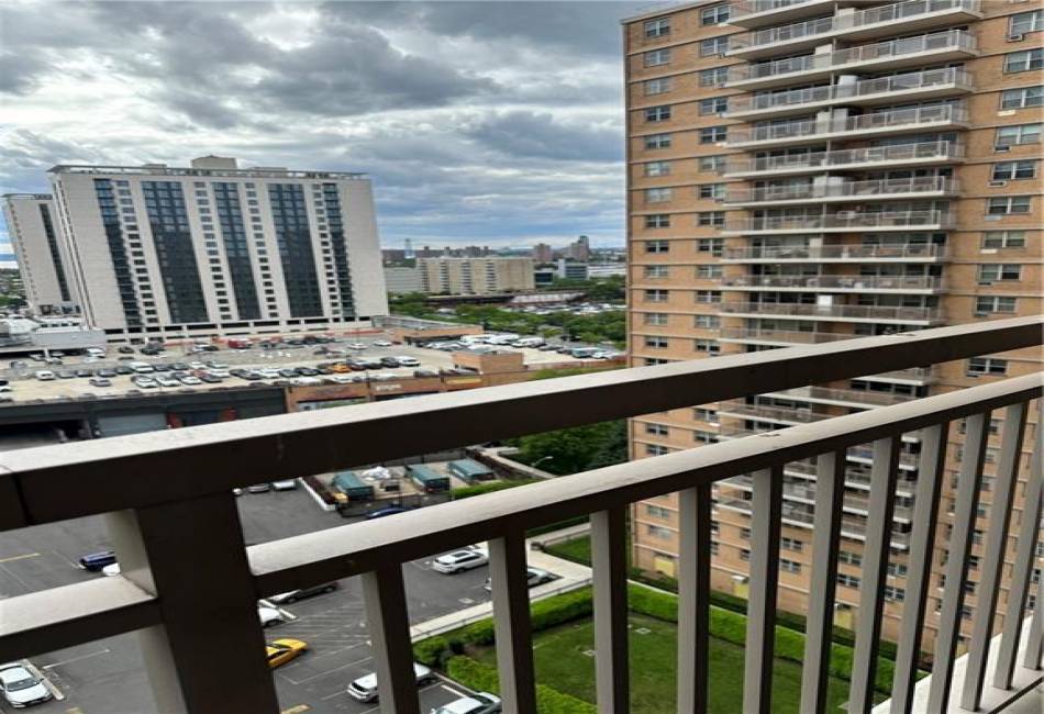 464 Neptune Avenue, Brooklyn, New York 11224, 1 Bedroom Bedrooms, ,1 BathroomBathrooms,Residential,For Sale,Neptune,490973