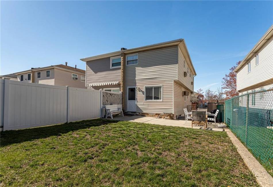 74 Brandis Avenue, Staten Island, New York 10308, 3 Bedrooms Bedrooms, ,2 BathroomsBathrooms,Residential,For Sale,Brandis,490984