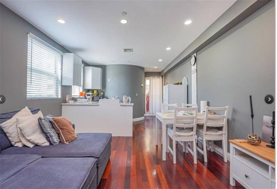 137 West End Avenue, Brooklyn, New York 11235, 1 Bedroom Bedrooms, ,1 BathroomBathrooms,Residential,For Sale,West End,490988