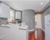 137 West End Avenue, Brooklyn, New York 11235, 1 Bedroom Bedrooms, ,1 BathroomBathrooms,Residential,For Sale,West End,490988