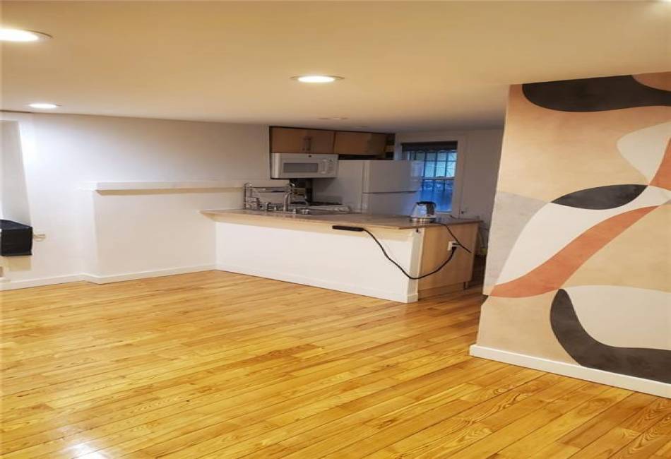 200 Spencer Street, Brooklyn, New York 11205, 1 Bedroom Bedrooms, ,1 BathroomBathrooms,Rental,For Sale,Spencer,490991