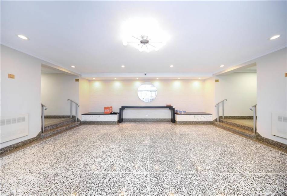 2900 Ocean Avenue, Brooklyn, New York 11235, 1 Bedroom Bedrooms, ,1 BathroomBathrooms,Residential,For Sale,Ocean,490965