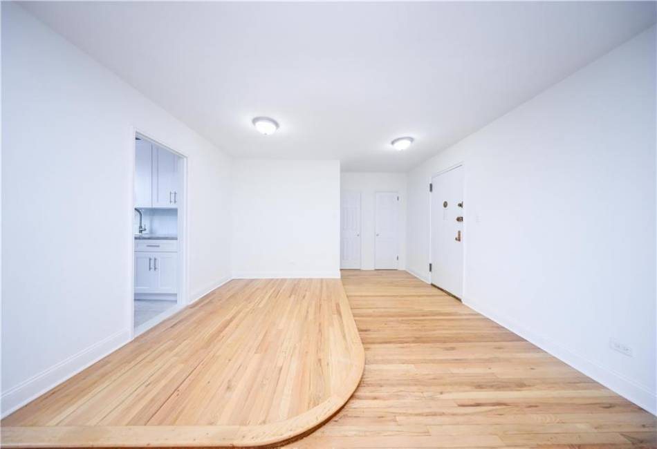 2900 Ocean Avenue, Brooklyn, New York 11235, 1 Bedroom Bedrooms, ,1 BathroomBathrooms,Residential,For Sale,Ocean,490965