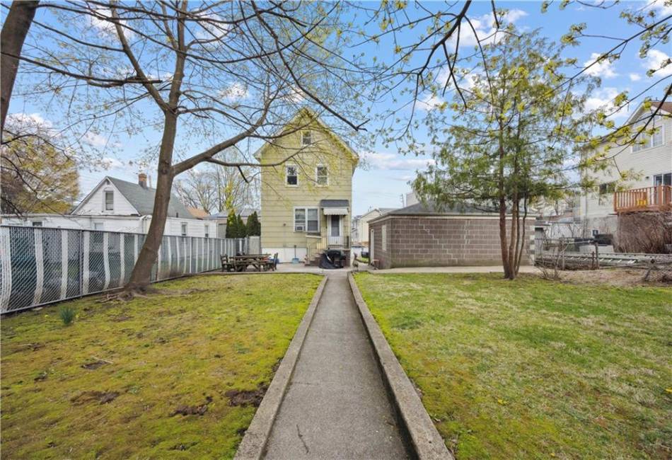 980 Van Duzer Street, Staten Island, New York 10304, 5 Bedrooms Bedrooms, ,Residential,For Sale,Van Duzer,490974