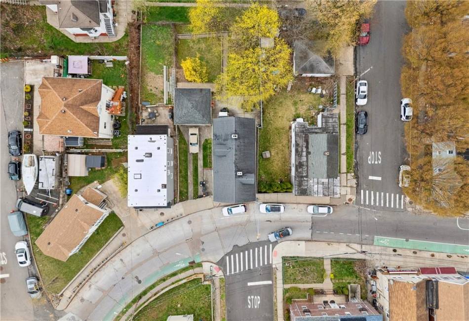 980 Van Duzer Street, Staten Island, New York 10304, 5 Bedrooms Bedrooms, ,Residential,For Sale,Van Duzer,490974