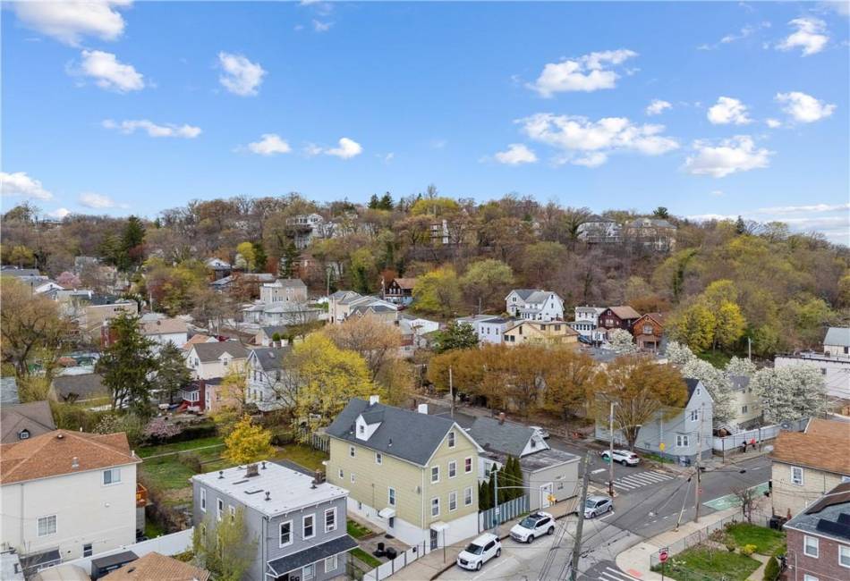 980 Van Duzer Street, Staten Island, New York 10304, 5 Bedrooms Bedrooms, ,Residential,For Sale,Van Duzer,490974