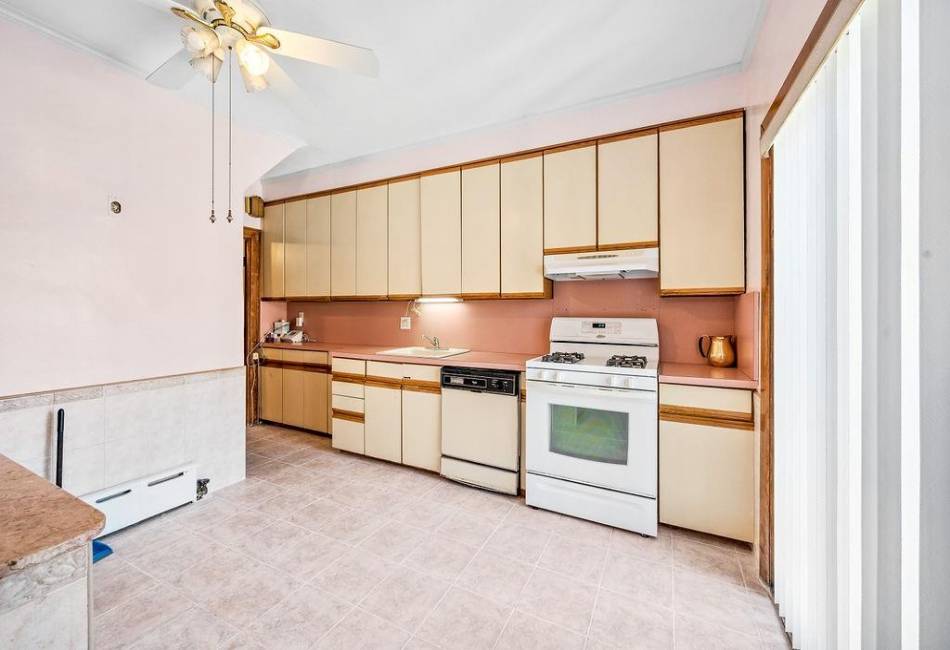 1142 78th Street, Brooklyn, New York 11228, 3 Bedrooms Bedrooms, ,2 BathroomsBathrooms,Residential,For Sale,78th,490998