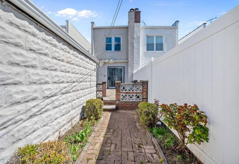 1142 78th Street, Brooklyn, New York 11228, 3 Bedrooms Bedrooms, ,2 BathroomsBathrooms,Residential,For Sale,78th,490998