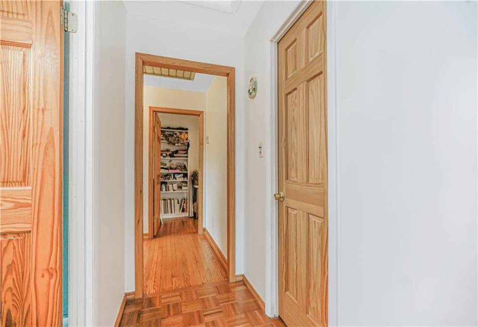 118 Van Cortlandt Avenue, Staten Island, New York 10301, 5 Bedrooms Bedrooms, ,3 BathroomsBathrooms,Residential,For Sale,Van Cortlandt,490999