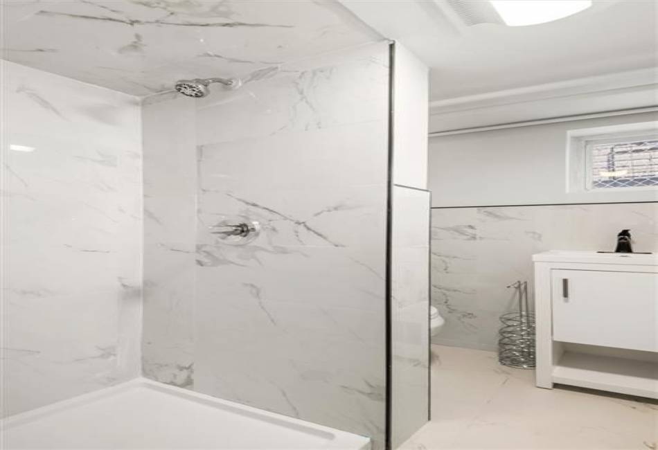 934 98th Street, Brooklyn, New York 11236, 3 Bedrooms Bedrooms, ,2 BathroomsBathrooms,Residential,For Sale,98th,491008