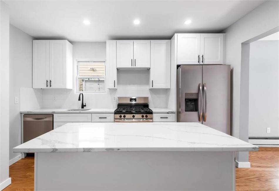 934 98th Street, Brooklyn, New York 11236, 3 Bedrooms Bedrooms, ,2 BathroomsBathrooms,Residential,For Sale,98th,491008
