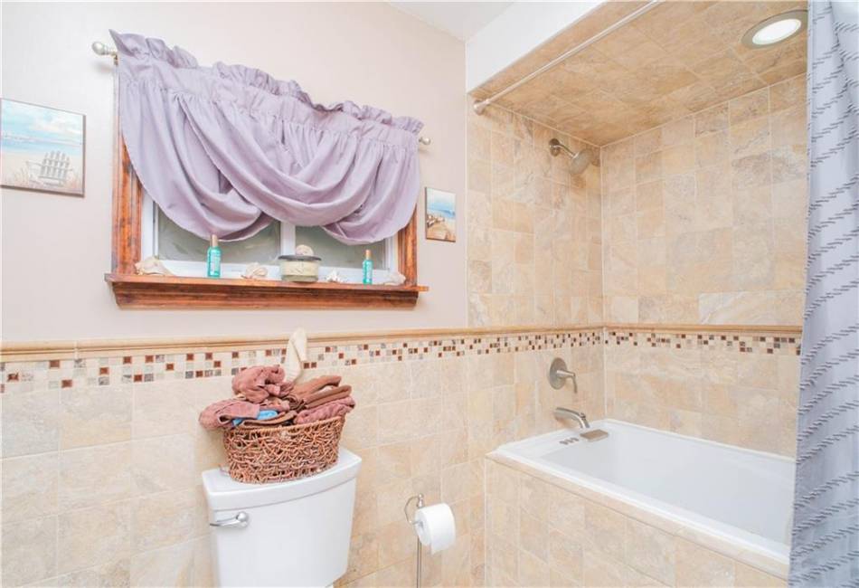 177 Cedar Grove Avenue, Staten Island, New York 10306, 3 Bedrooms Bedrooms, ,1 BathroomBathrooms,Residential,For Sale,Cedar Grove,490997