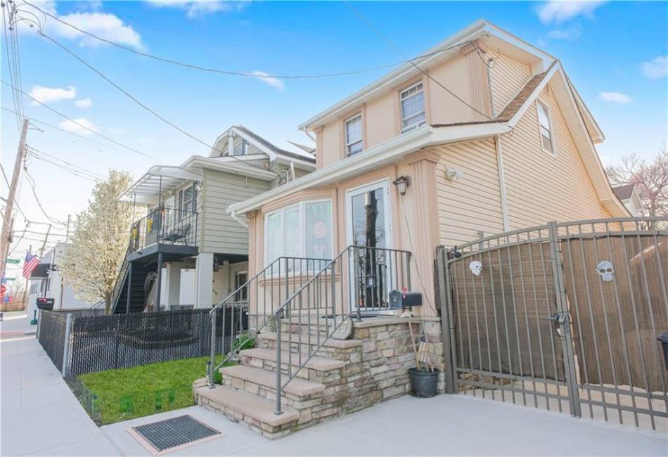 177 Cedar Grove Avenue, Staten Island, New York 10306, 3 Bedrooms Bedrooms, ,1 BathroomBathrooms,Residential,For Sale,Cedar Grove,490997