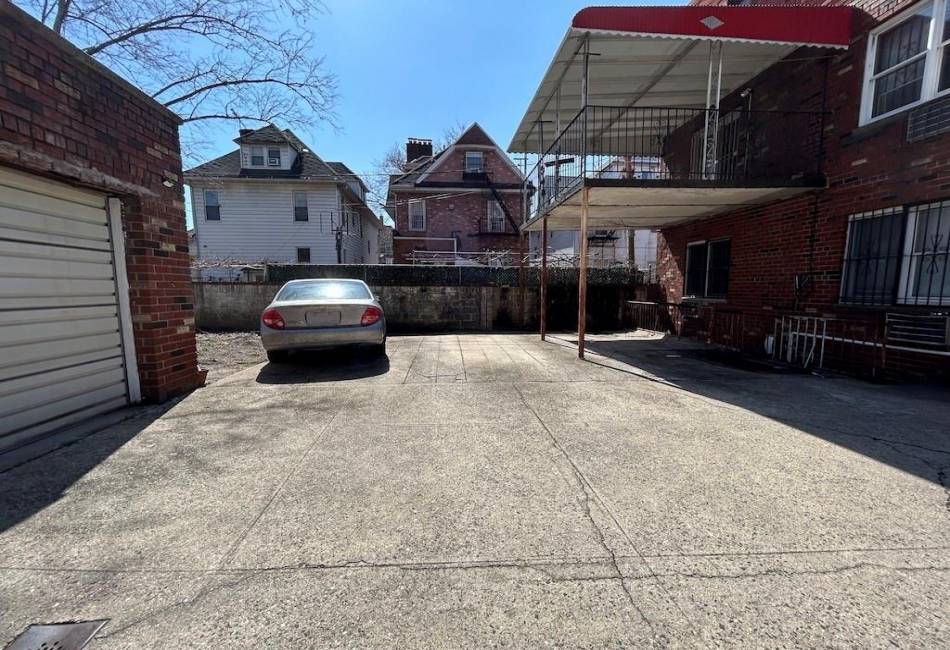 2169 17th Street, Brooklyn, New York 11229, ,6 BathroomsBathrooms,Residential,For Sale,17th,491009