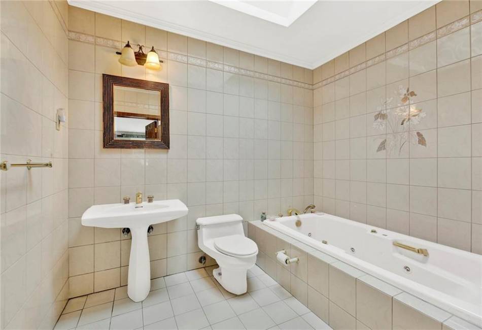 651 20th Street, Brooklyn, New York 11218, 4 Bedrooms Bedrooms, ,3 BathroomsBathrooms,Residential,For Sale,20th,491013