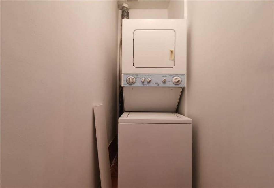 1868 66th Street, Brooklyn, New York 11204, 6 Bedrooms Bedrooms, ,3 BathroomsBathrooms,Residential,For Sale,66th,491035
