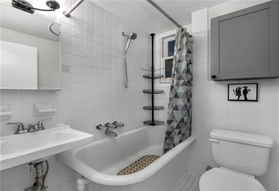508 78th Street, New York, New York 10075, 1 Bedroom Bedrooms, ,1 BathroomBathrooms,Residential,For Sale,78th,491014