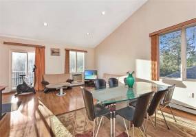 4817 Bedford Avenue, Brooklyn, New York 11235, 3 Bedrooms Bedrooms, ,3 BathroomsBathrooms,Residential,For Sale,Bedford,490116