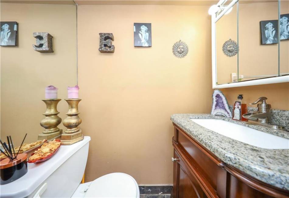 261 Signs Road, Staten Island, New York 10314, 3 Bedrooms Bedrooms, ,2 BathroomsBathrooms,Residential,For Sale,Signs,491050