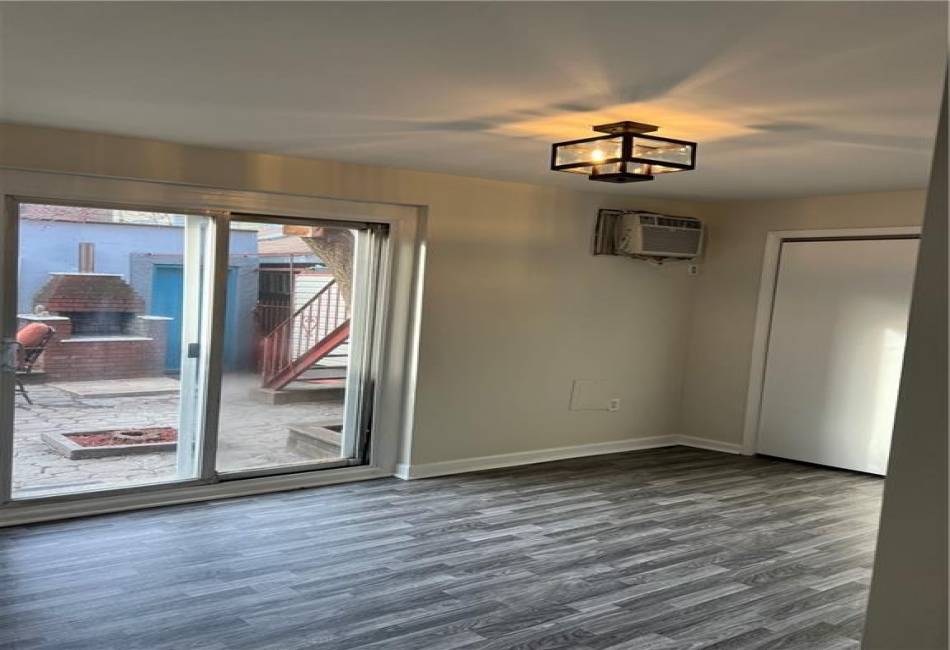 2138 29th Street, Astoria, New York 11105, 4 Bedrooms Bedrooms, ,4 BathroomsBathrooms,Residential,For Sale,29th,491052