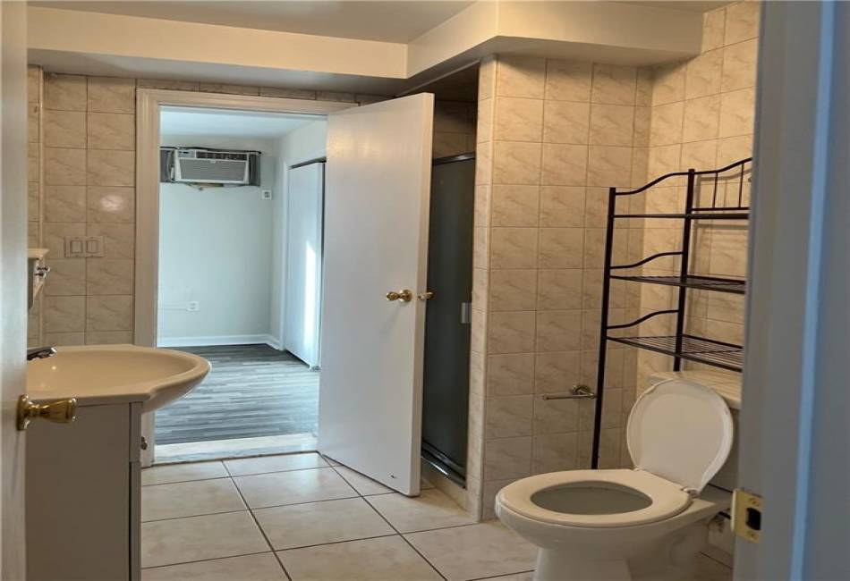 2138 29th Street, Astoria, New York 11105, 4 Bedrooms Bedrooms, ,4 BathroomsBathrooms,Residential,For Sale,29th,491052