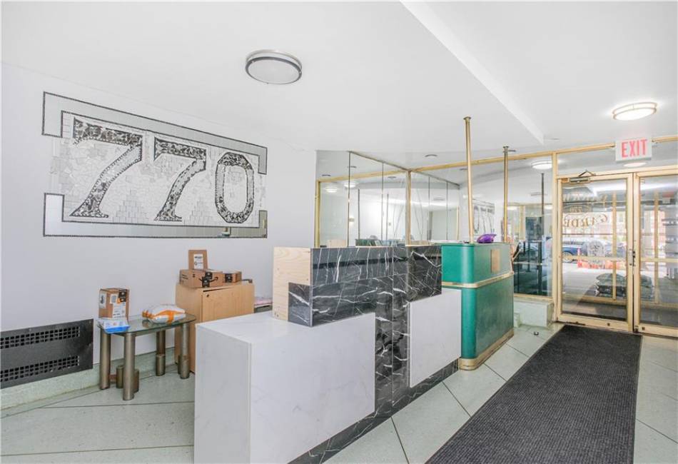 770 Ocean Parkway, Brooklyn, New York 11230, ,1 BathroomBathrooms,Residential,For Sale,Ocean,491054