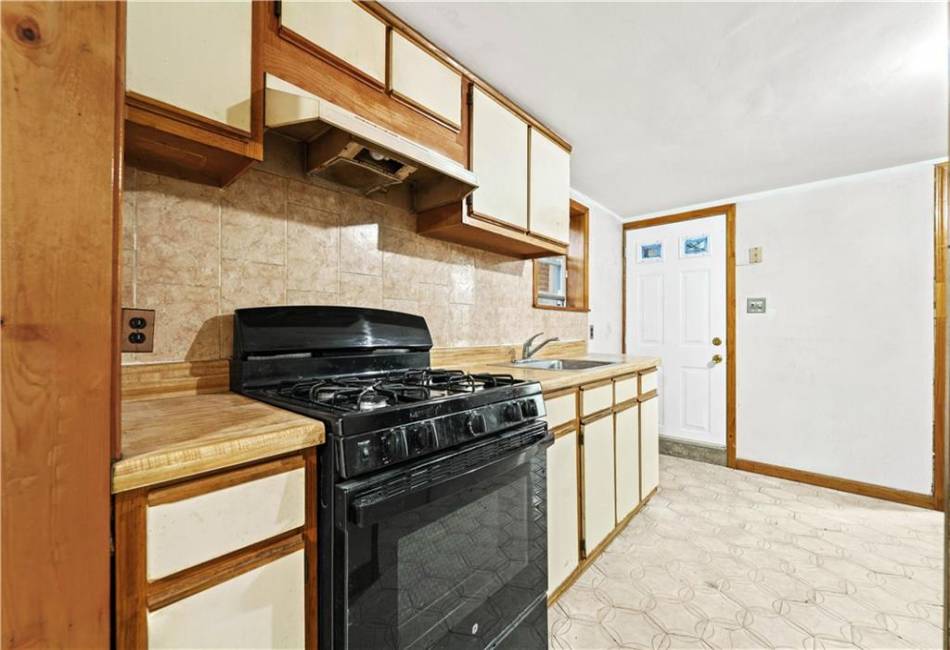 2554 16th Street, Brooklyn, New York 11214, 2 Bedrooms Bedrooms, ,1 BathroomBathrooms,Residential,For Sale,16th,491011