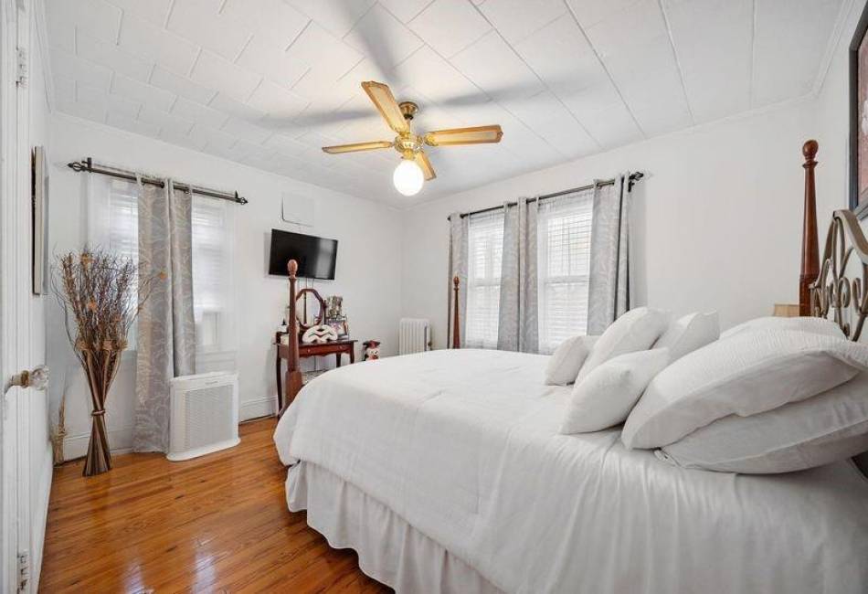 2163 Ryder Street, Brooklyn, New York 11234, 3 Bedrooms Bedrooms, ,2 BathroomsBathrooms,Residential,For Sale,Ryder,491071