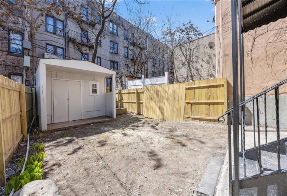 1588 Lincoln Place, Brooklyn, New York 11233, 3 Bedrooms Bedrooms, ,2 BathroomsBathrooms,Residential,For Sale,Lincoln,490811