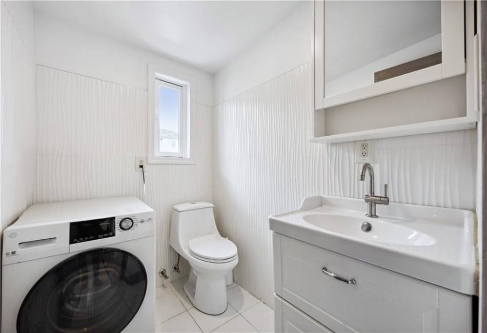 361 Victory Boulevard, Staten Island, New York 10301, ,Mixed Use,For Sale,Victory,490989