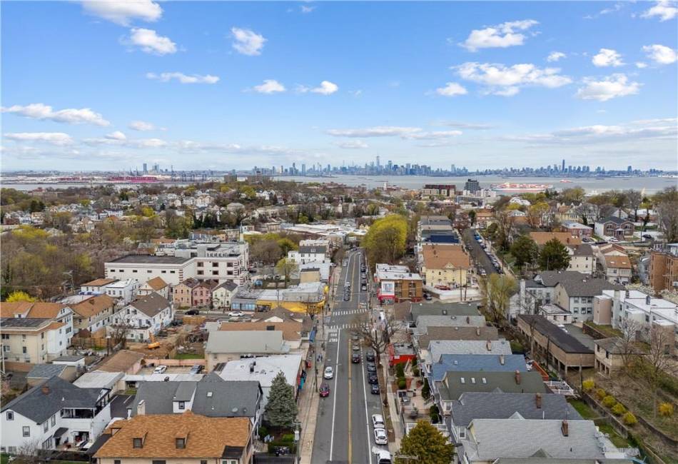 361 Victory Boulevard, Staten Island, New York 10301, ,Mixed Use,For Sale,Victory,490989