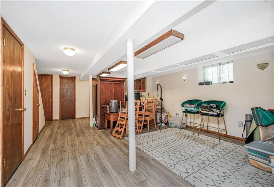 334 83rd Street, Brooklyn, New York 11209, 5 Bedrooms Bedrooms, ,3 BathroomsBathrooms,Residential,For Sale,83rd,491015