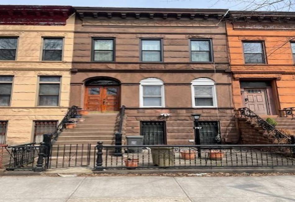 757 Hancock Street, Brooklyn, New York 11233, 7 Bedrooms Bedrooms, ,3 BathroomsBathrooms,Residential,For Sale,Hancock,491111
