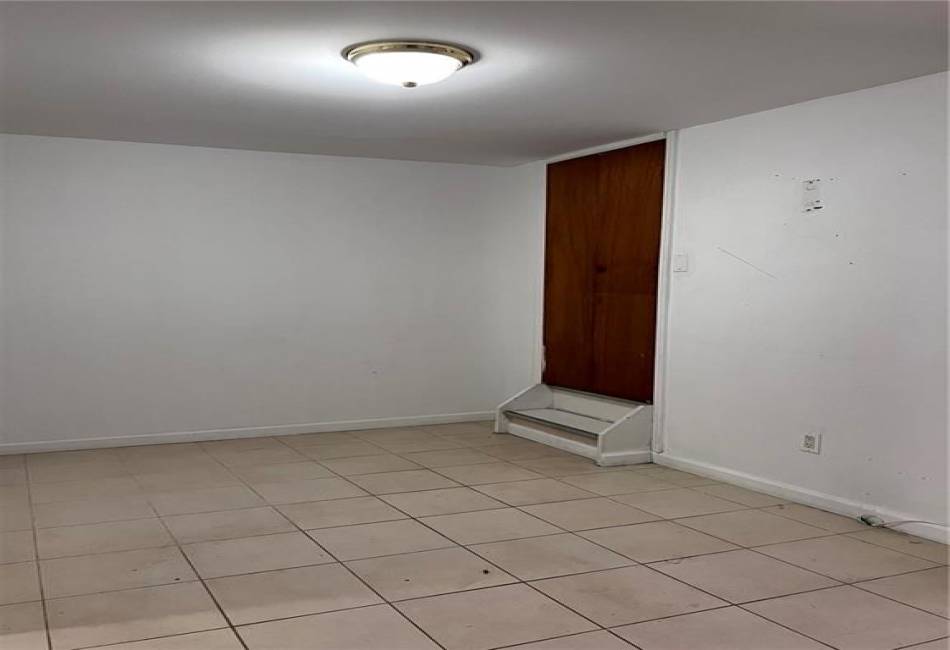 17 Bay 41st Street, Brooklyn, New York 11214, ,Residential,For Sale,Bay 41st,490870