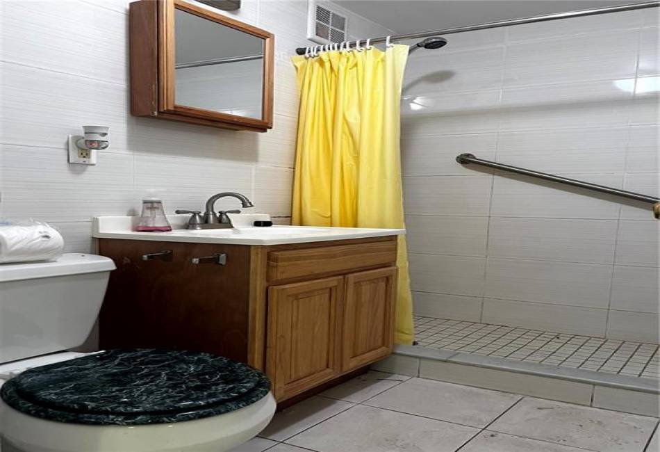 17 Bay 41st Street, Brooklyn, New York 11214, ,Residential,For Sale,Bay 41st,490870