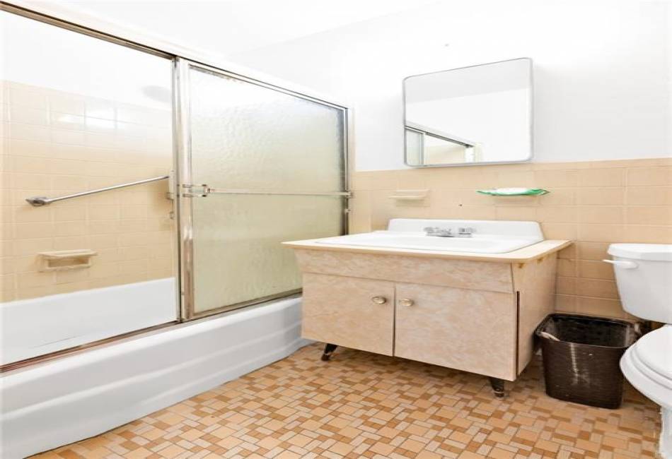 2940 5th Street, Brooklyn, New York 11224, 2 Bedrooms Bedrooms, ,1 BathroomBathrooms,Residential,For Sale,5th,492124