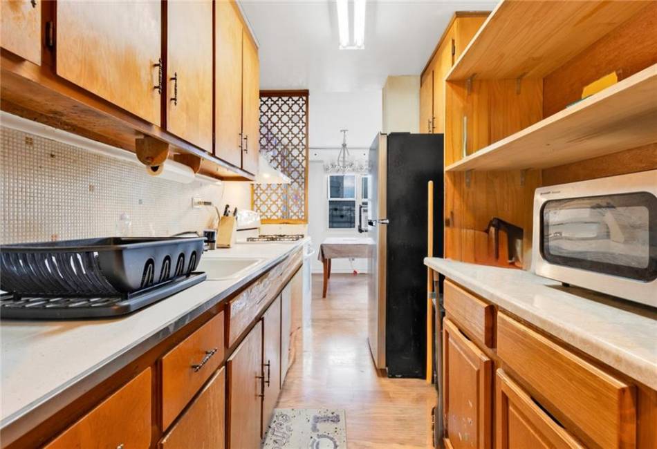 2940 5th Street, Brooklyn, New York 11224, 2 Bedrooms Bedrooms, ,1 BathroomBathrooms,Residential,For Sale,5th,492124