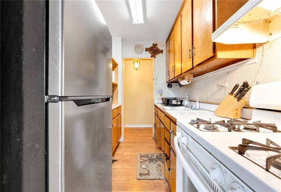 2940 5th Street, Brooklyn, New York 11224, 2 Bedrooms Bedrooms, ,1 BathroomBathrooms,Residential,For Sale,5th,492124