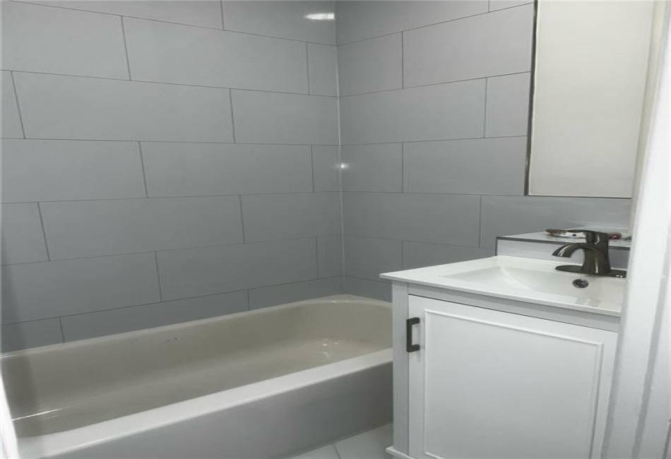 157 32nd Street, Brooklyn, New York 11226, 3 Bedrooms Bedrooms, ,1 BathroomBathrooms,Rental,For Sale,32nd,492146
