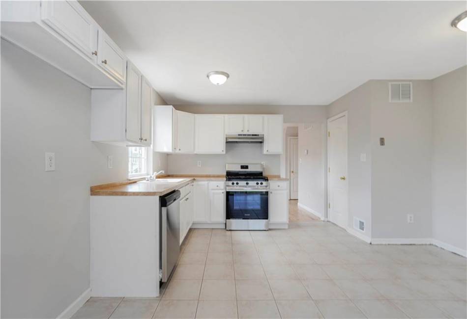 15 Mann Avenue, Staten Island, New York 10314, ,Residential,For Sale,Mann,492148