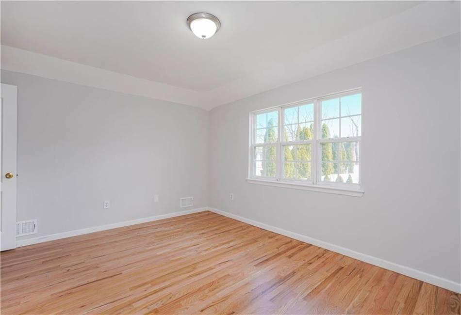15 Mann Avenue, Staten Island, New York 10314, ,Residential,For Sale,Mann,492148